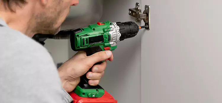 Commercial Door Hinge Repair Pullman