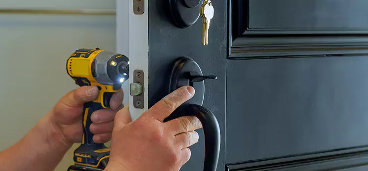 Commercial Door Lock Installation Pullman